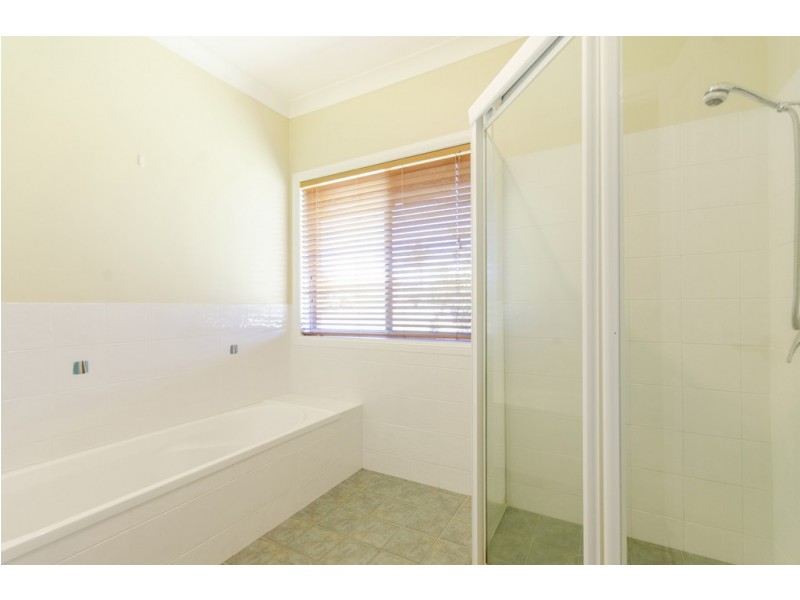 .13 Lake Edgecombe Close, Junction Hill NSW 2460