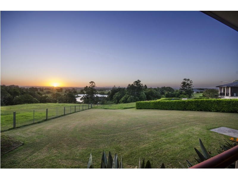 .13 Lake Edgecombe Close, Junction Hill NSW 2460