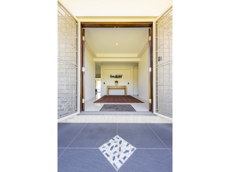 16 Nairn Terrace, Junction Hill NSW 2460