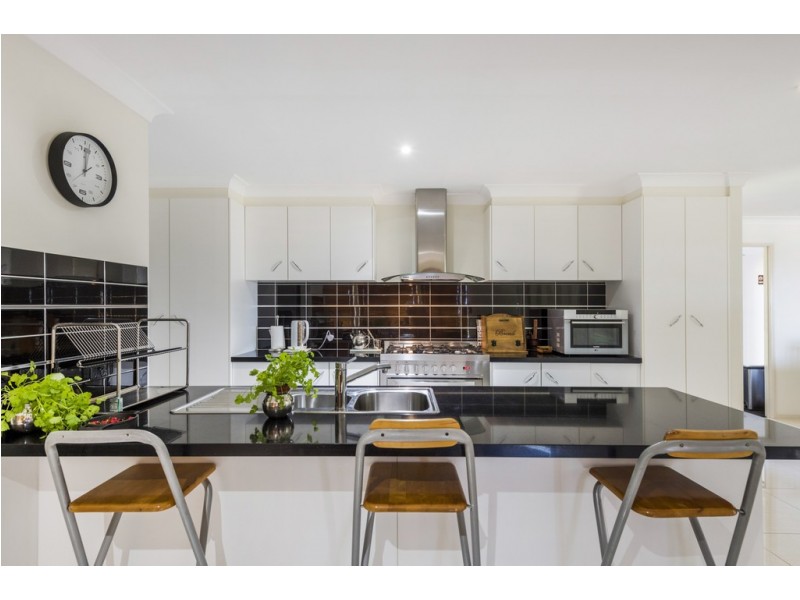 16 Nairn Terrace, Junction Hill NSW 2460