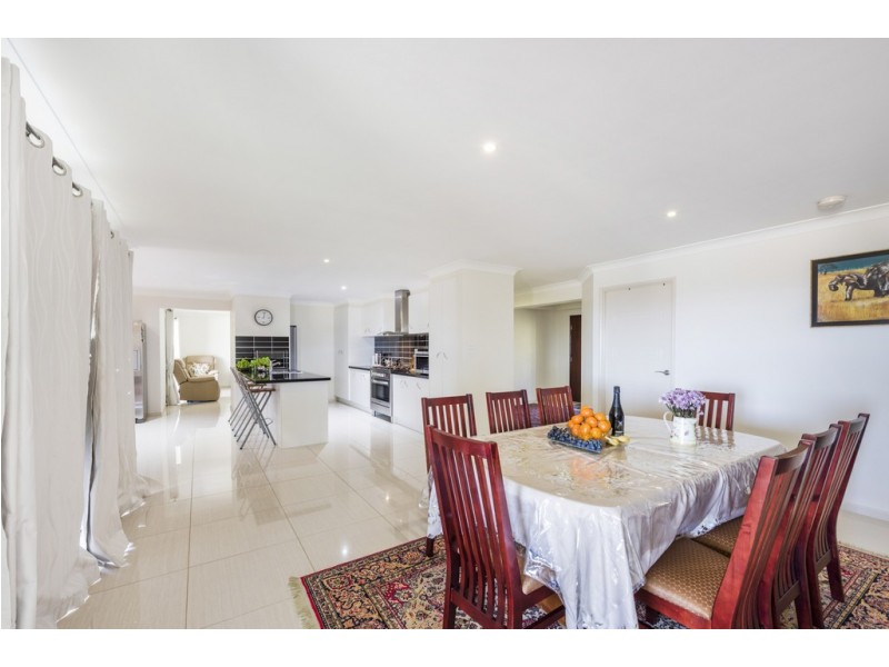 16 Nairn Terrace, Junction Hill NSW 2460