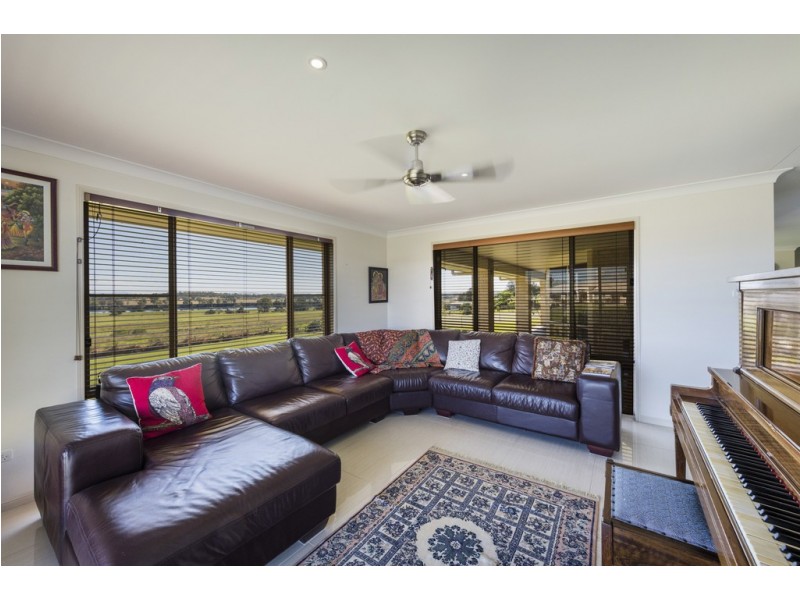 16 Nairn Terrace, Junction Hill NSW 2460