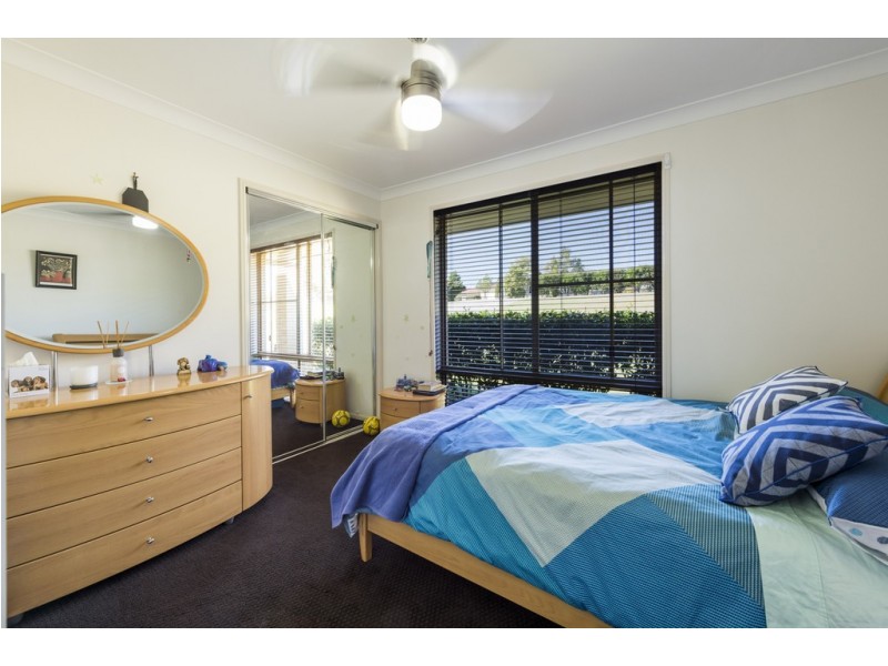 16 Nairn Terrace, Junction Hill NSW 2460