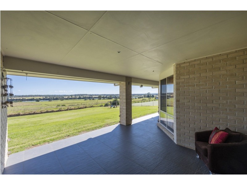 16 Nairn Terrace, Junction Hill NSW 2460