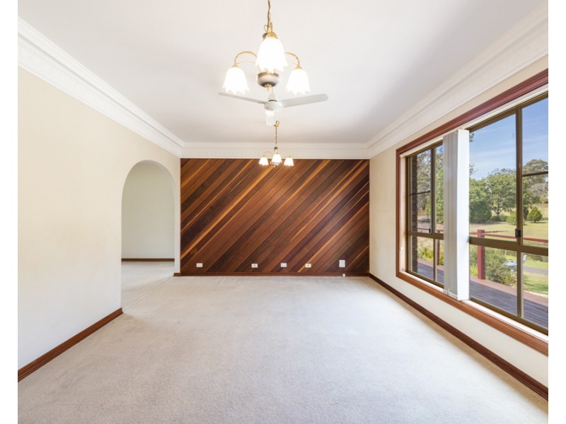 4 Kythera Place, Elland NSW 2460