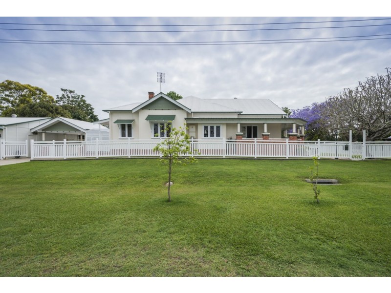 4 Bacon Street, Grafton NSW 2460