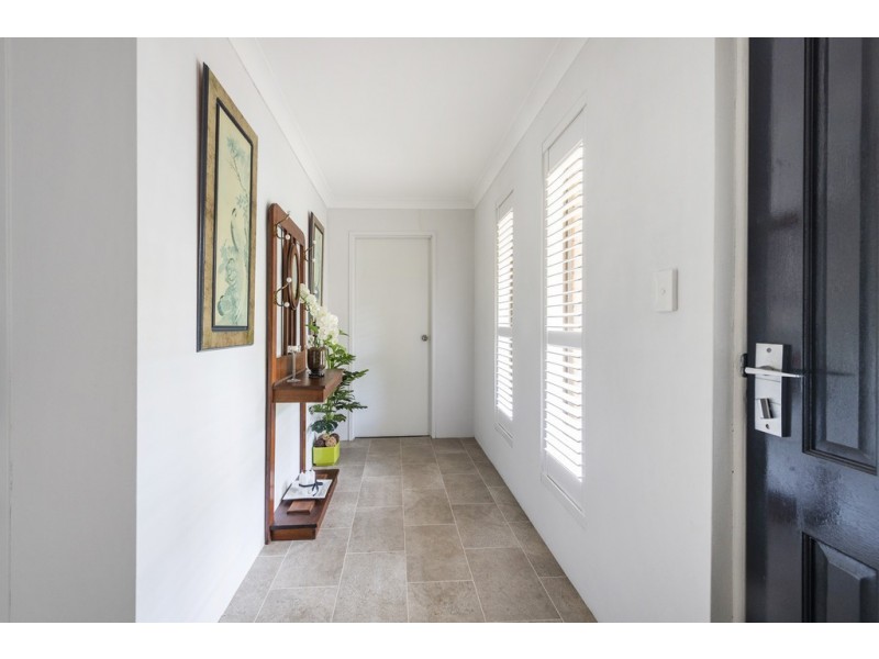8 Greenfields Drive, Junction Hill NSW 2460