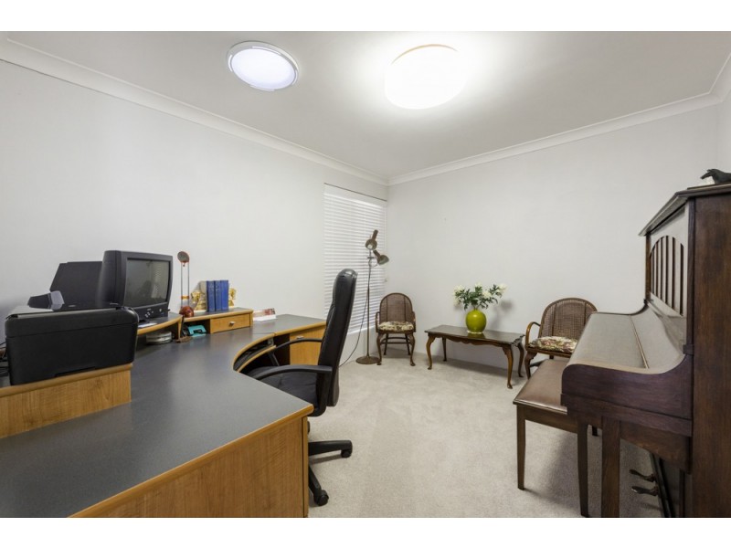 8 Greenfields Drive, Junction Hill NSW 2460