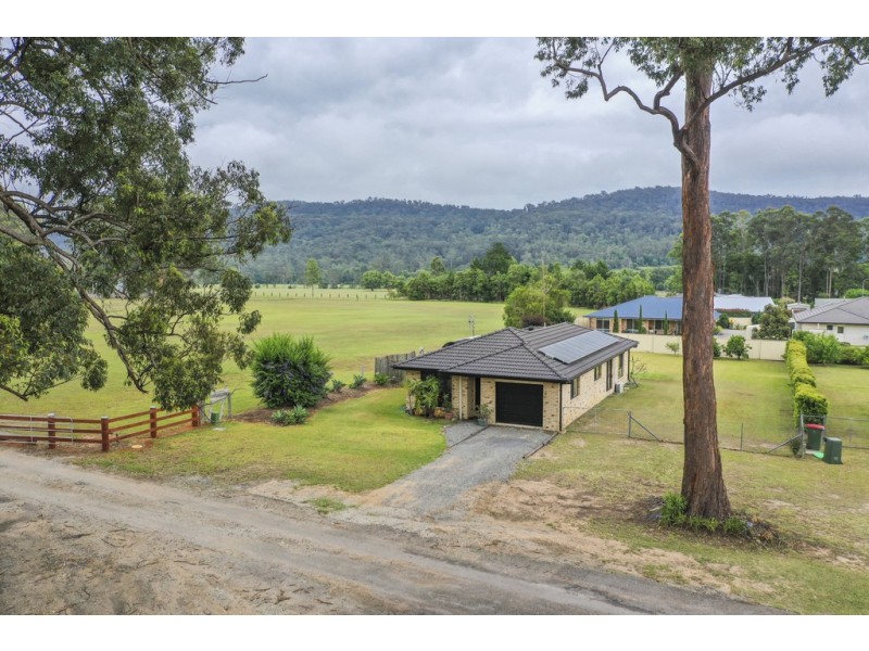 14 Bridge Street, Glenreagh NSW 2450