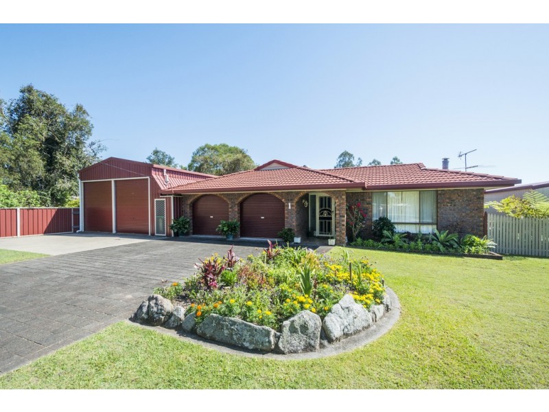 1 ACACIA AVENUE, Coutts Crossing NSW 2460