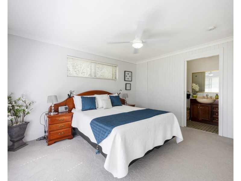 8 Greenfields Drive, Junction Hill NSW 2460