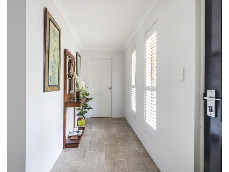 8 Greenfields Drive, Junction Hill NSW 2460