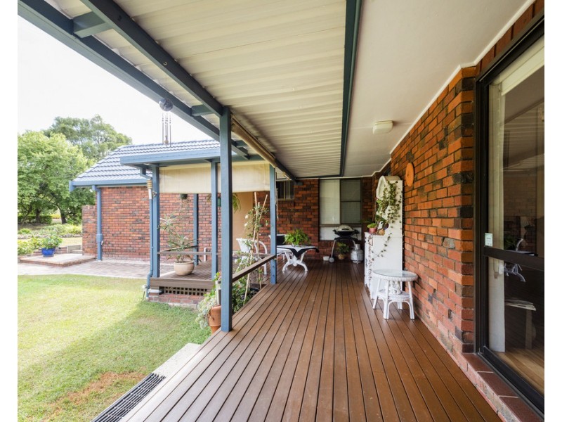 8 Greenfields Drive, Junction Hill NSW 2460
