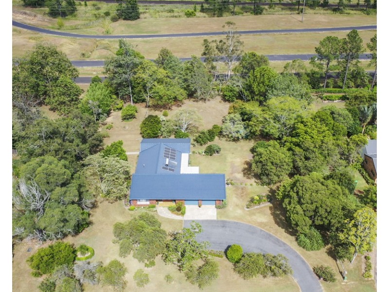8 Greenfields Drive, Junction Hill NSW 2460