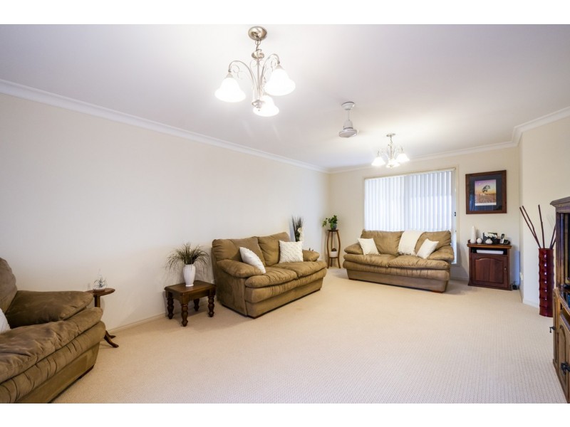 5 Lake Edgecombe Close, Junction Hill NSW 2460