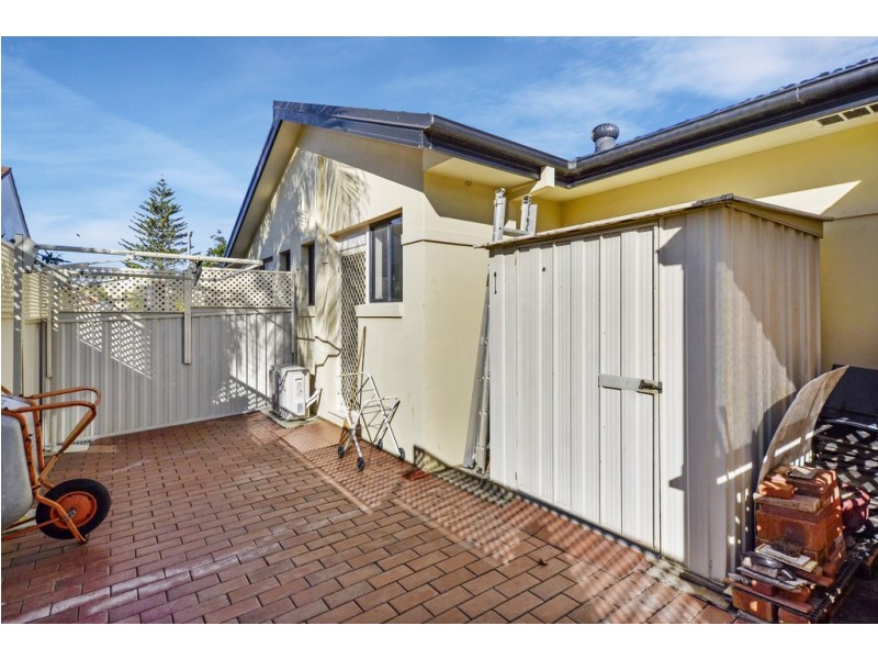 2/21 Azalea Avenue, Coffs Harbour NSW 2450