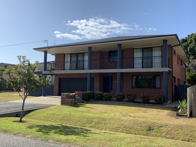 4 Weiley Avenue, Grafton NSW 2460