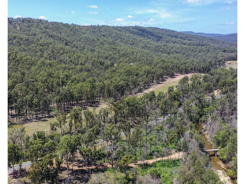 2700 Armidale Road, Blaxlands Creek NSW 2460