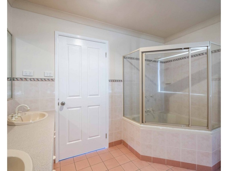 71 Whiting Drive, Seelands NSW 2460