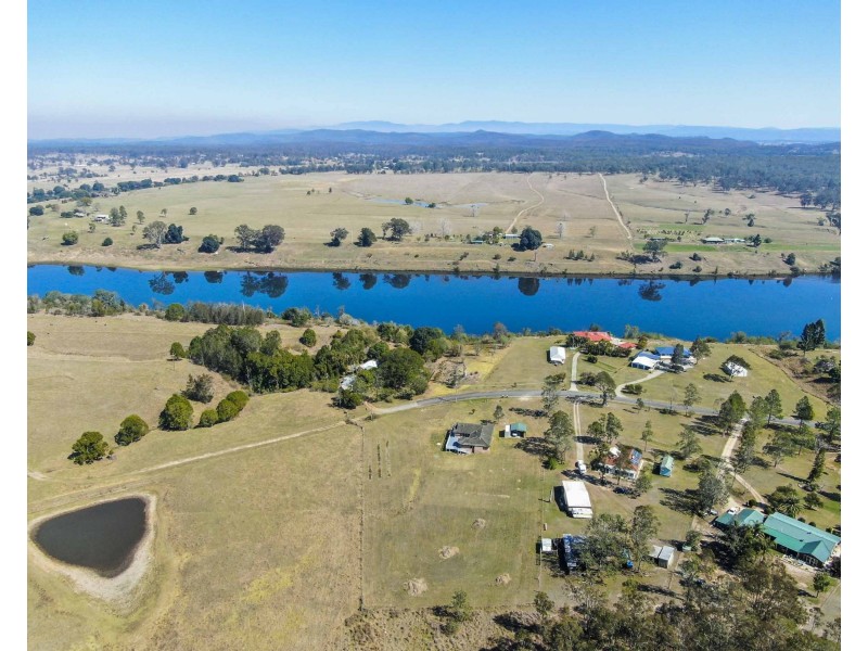 71 Whiting Drive, Seelands NSW 2460