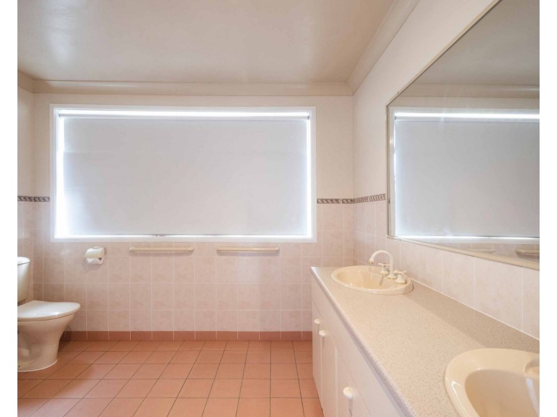 71 Whiting Drive, Seelands NSW 2460