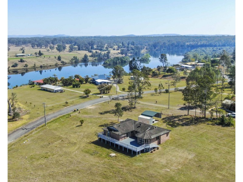 71 Whiting Drive, Seelands NSW 2460