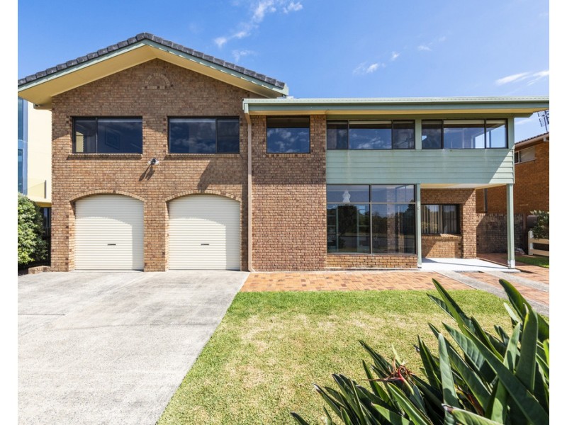 9 Grevillia Parade, Minnie Water NSW 2462