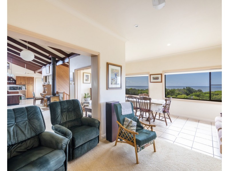 9 Grevillia Parade, Minnie Water NSW 2462