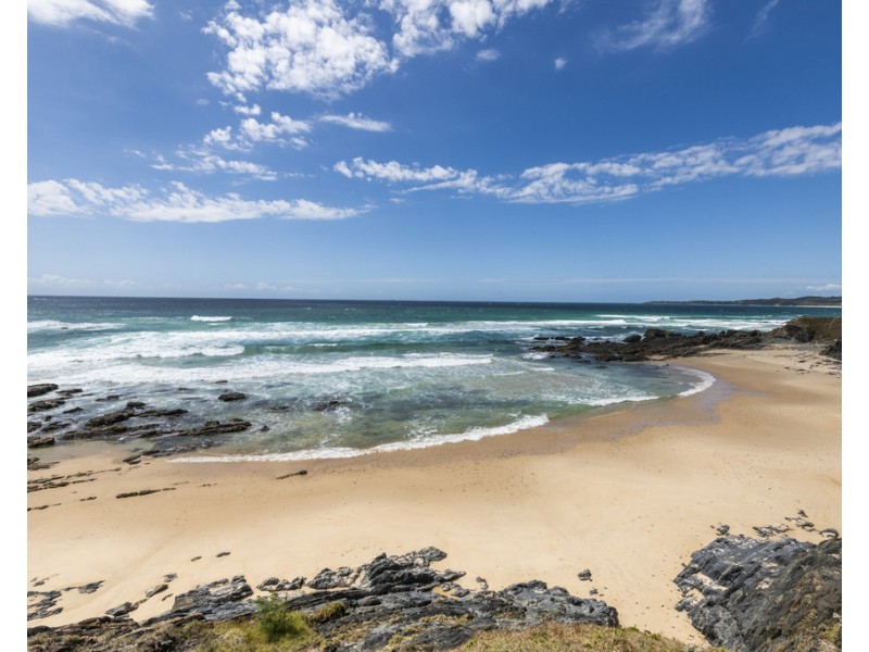 9 Grevillia Parade, Minnie Water NSW 2462