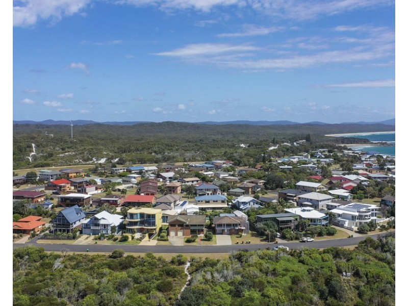 9 Grevillia Parade, Minnie Water NSW 2462