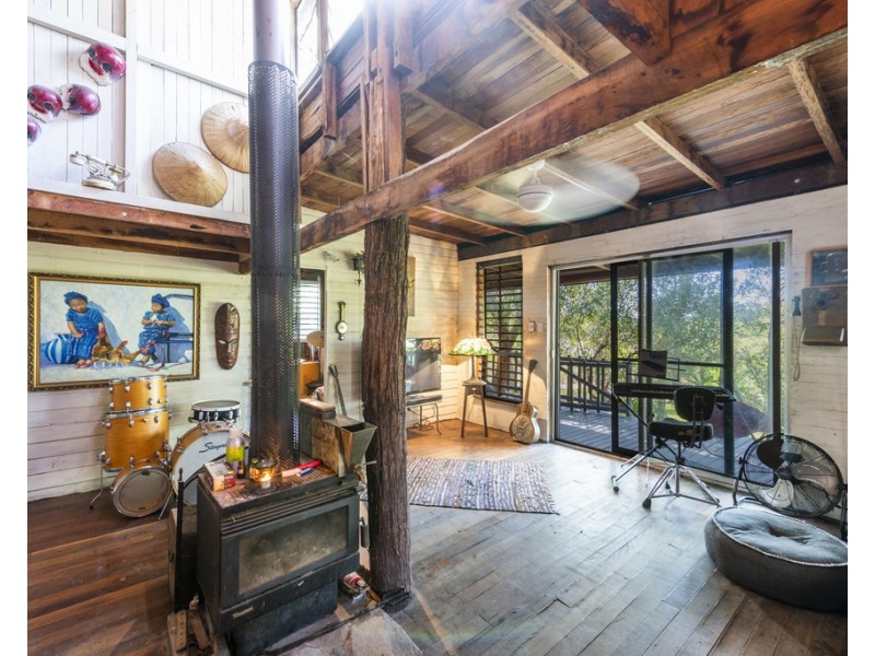 2199 Armidale Road, Blaxlands Creek NSW 2460