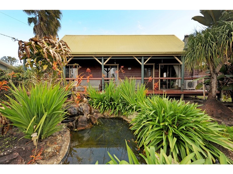 25 Lakkari Street, Coutts Crossing NSW 2460