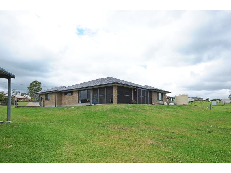 27 Grevillia Drive, Waterview Heights NSW 2460