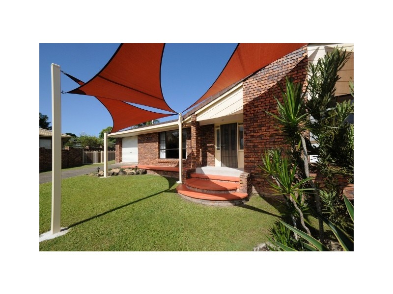 25 Hillside Drive, Junction Hill NSW 2460