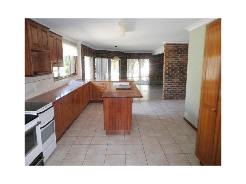 33 Clarence Way, Mountain View NSW 2460