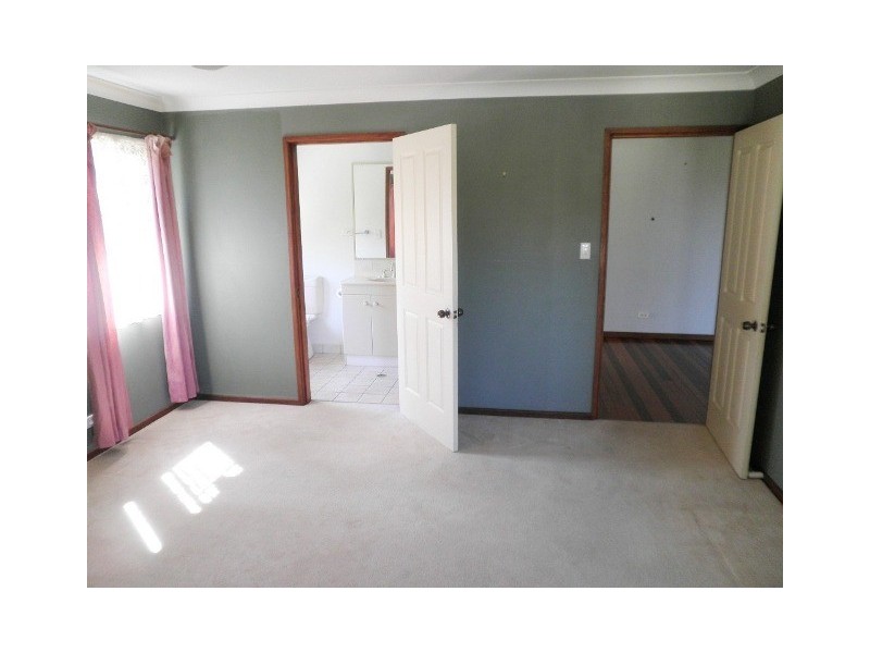 33 Clarence Way, Mountain View NSW 2460