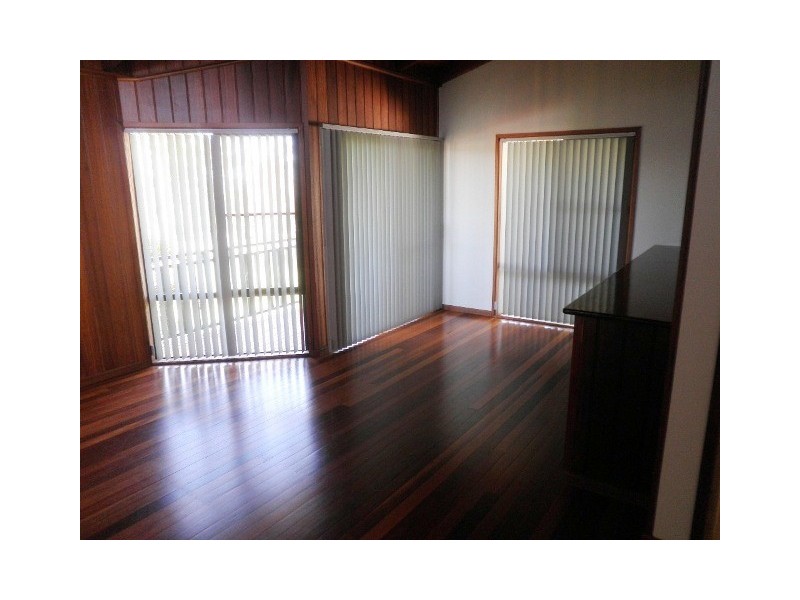 33 Clarence Way, Mountain View NSW 2460