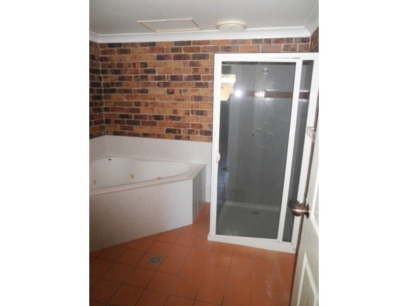 33 Clarence Way, Mountain View NSW 2460