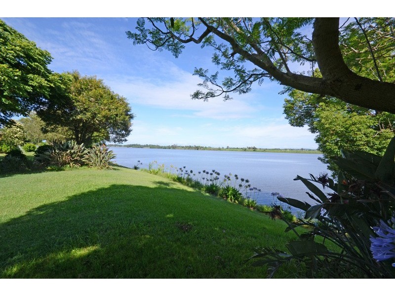 19 Lynhaven Crescent, Ulmarra NSW 2462