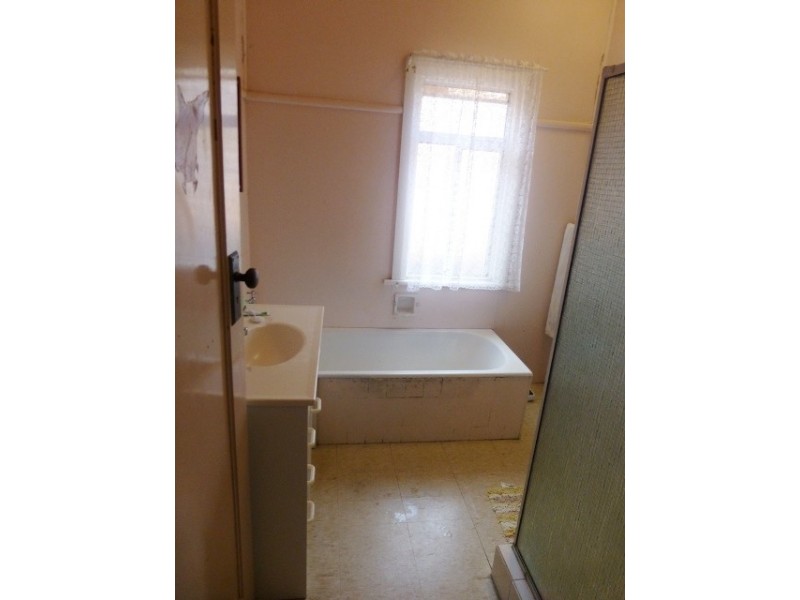 9 Robinson Avenue, Grafton NSW 2460