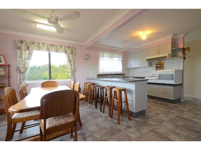 242 Lawrence Road, Great Marlow NSW 2460