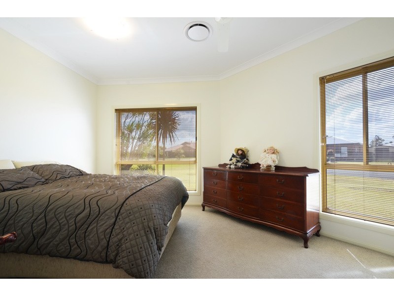 5 Nairn Terrace, Junction Hill NSW 2460