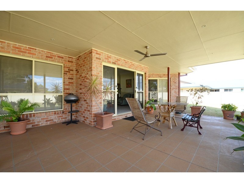 5 Nairn Terrace, Junction Hill NSW 2460