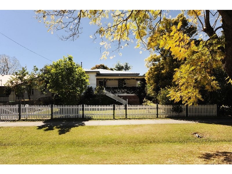 8 Pound Street, Grafton NSW 2460