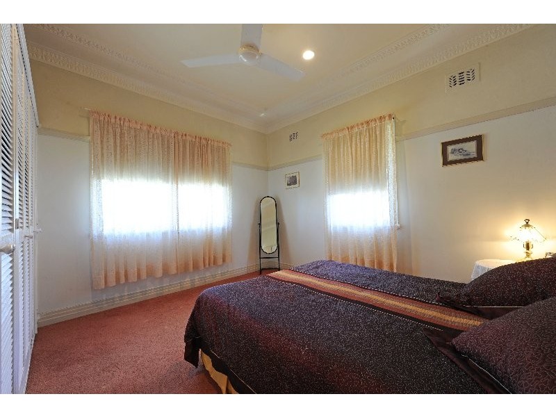 8 Pound Street, Grafton NSW 2460