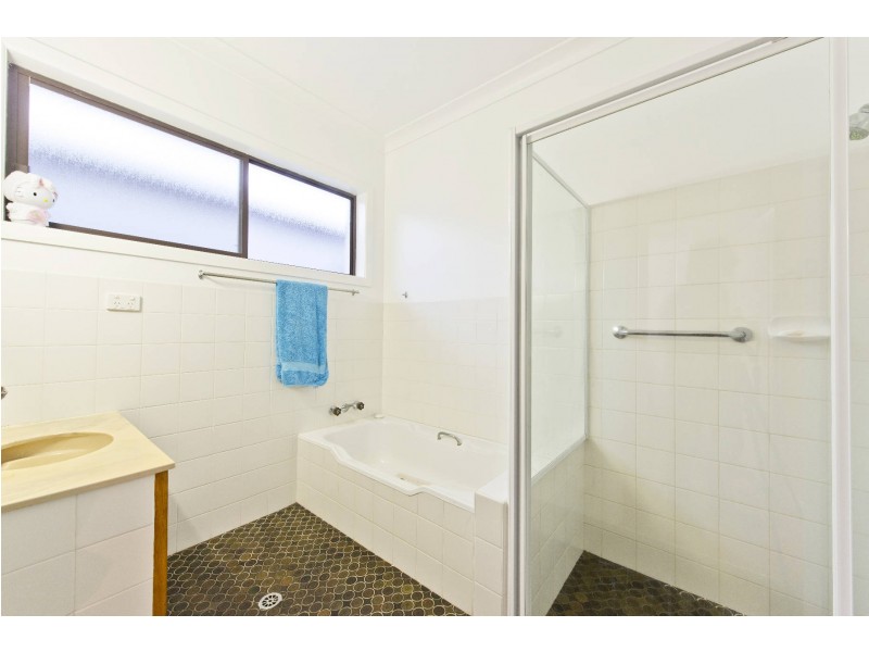 18 Roberts Drive, South Grafton NSW 2460