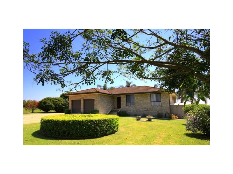 29 Lynhaven Crescent, Ulmarra NSW 2462