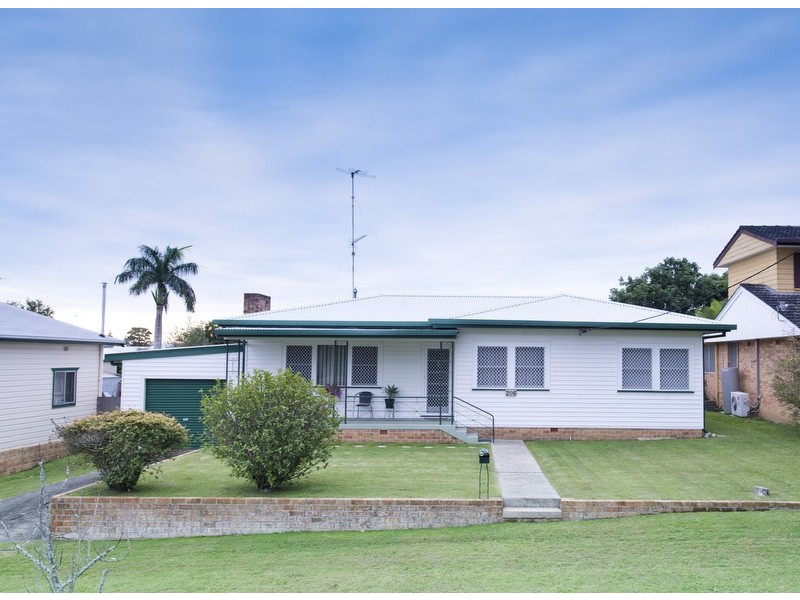 206 Powell Street, Grafton NSW 2460