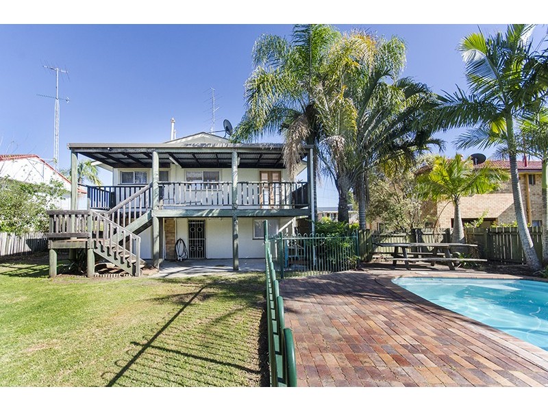 6 Loxton Avenue, Grafton NSW 2460