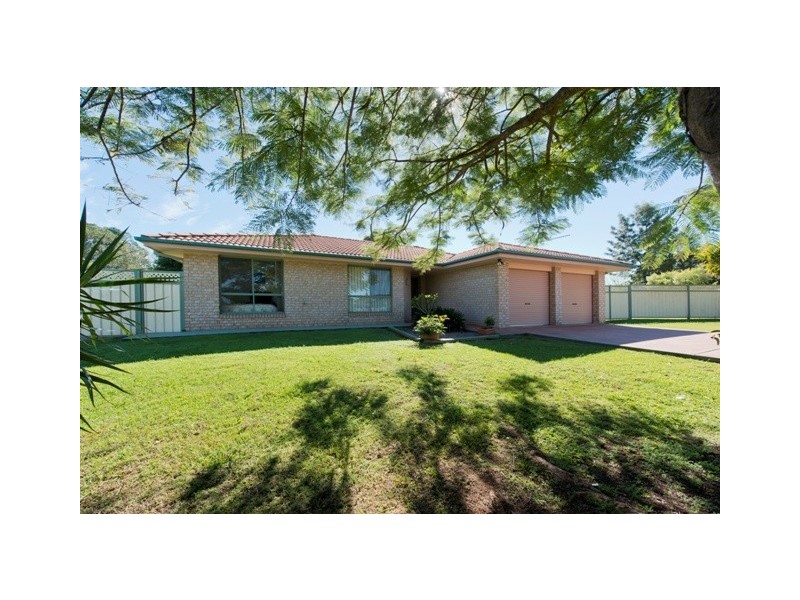 12 Lake Edgecombe Close, Junction Hill NSW 2460